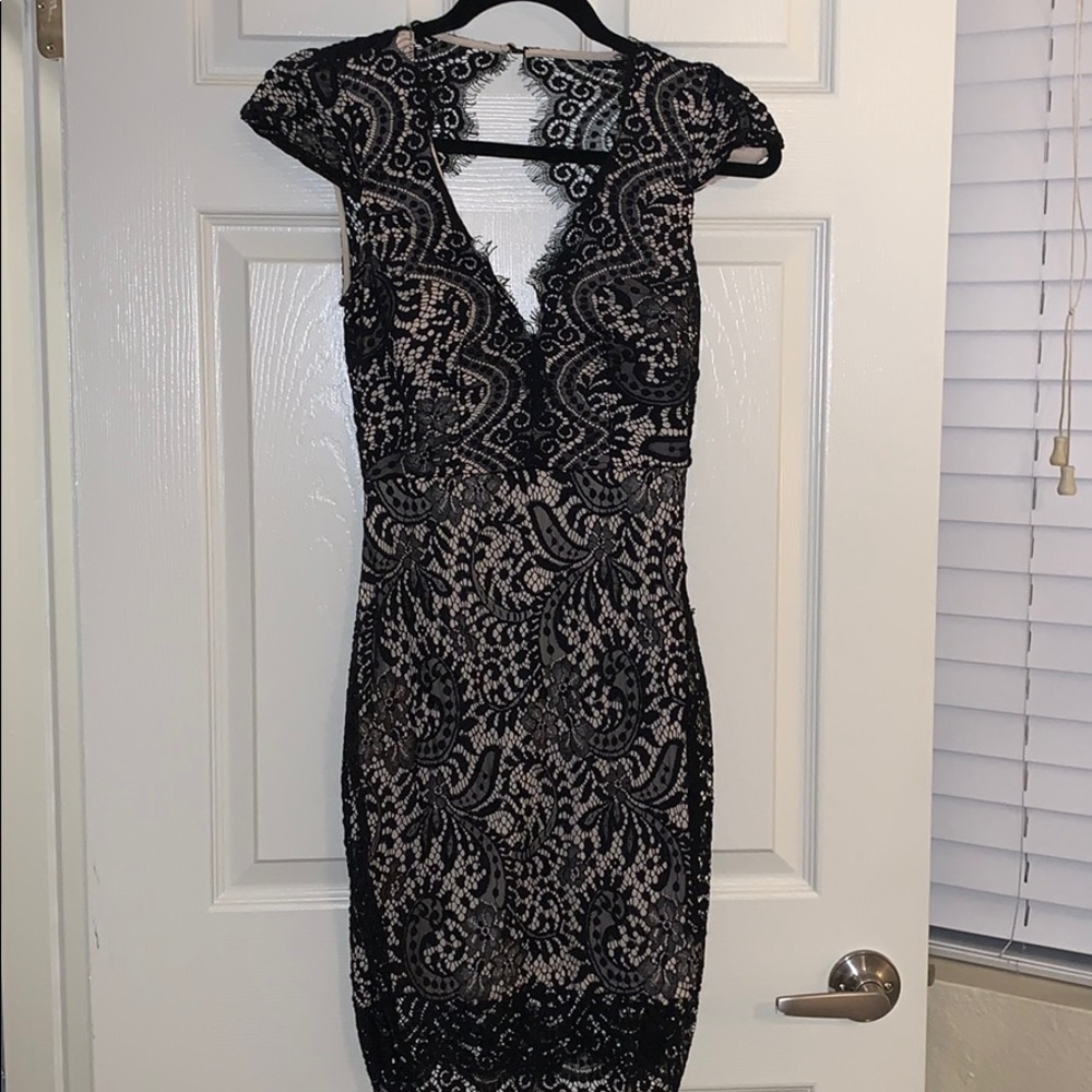 Black lace backless dress